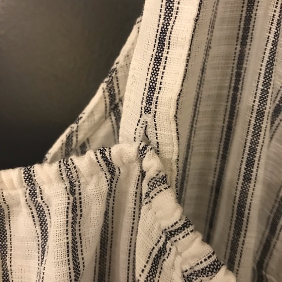 NWT Old Navy Stripped Romper - Picture 10 of 12